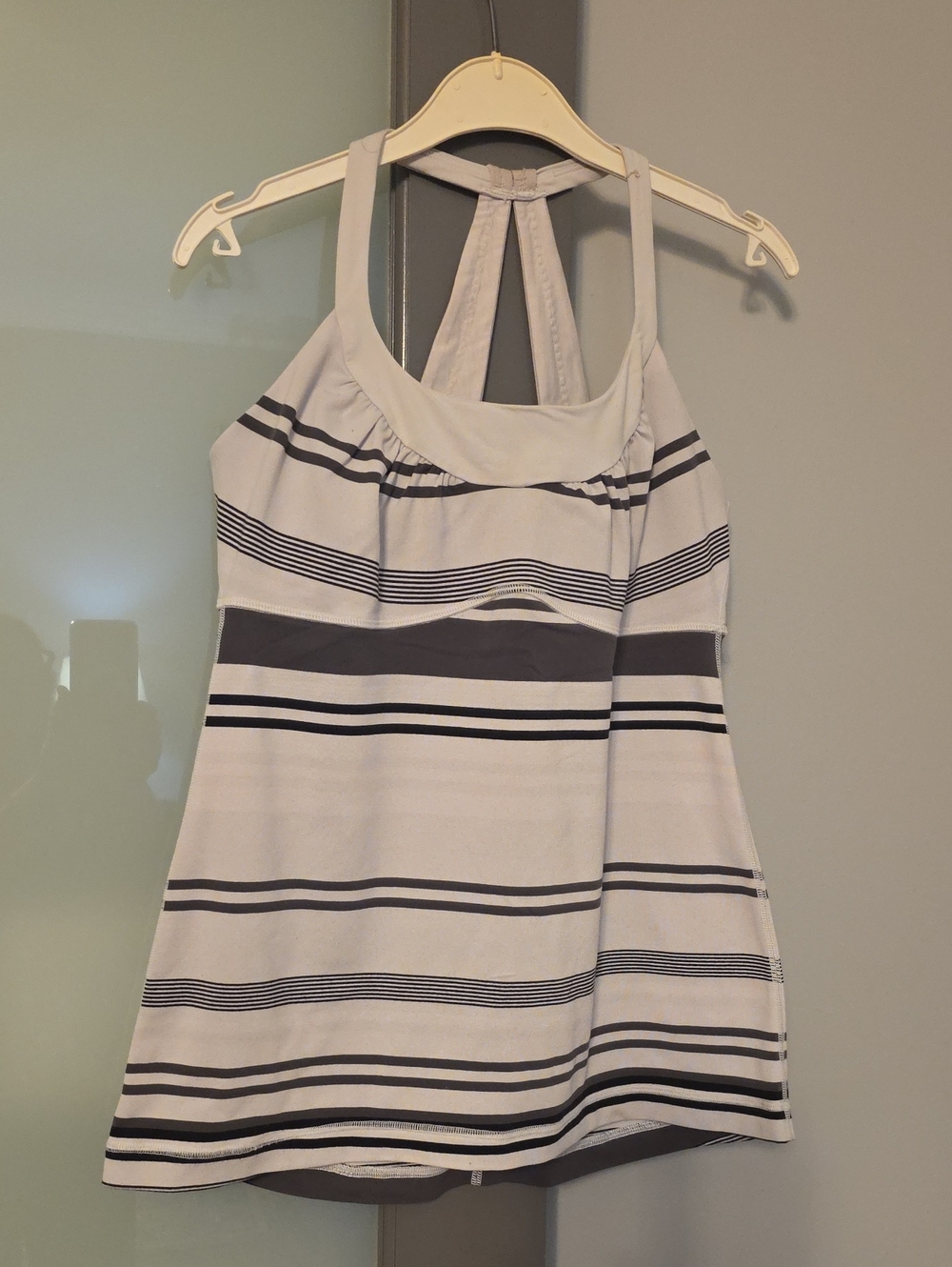 Lululemon Size 8 Racerback Tank Top
